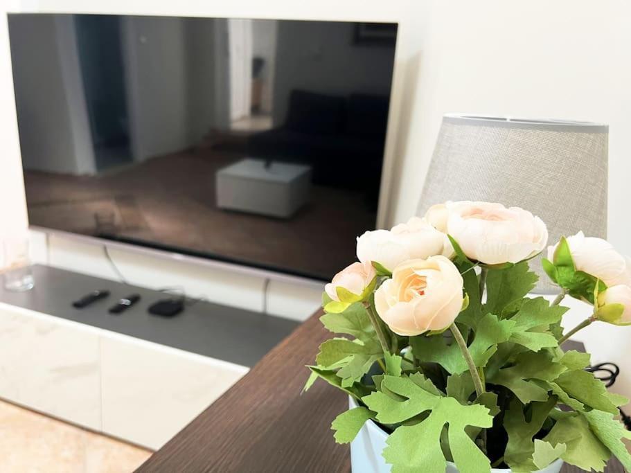 Eva'S Villas 2室温馨庭院拥有私家停车位 Glyka Nera Extérieur photo